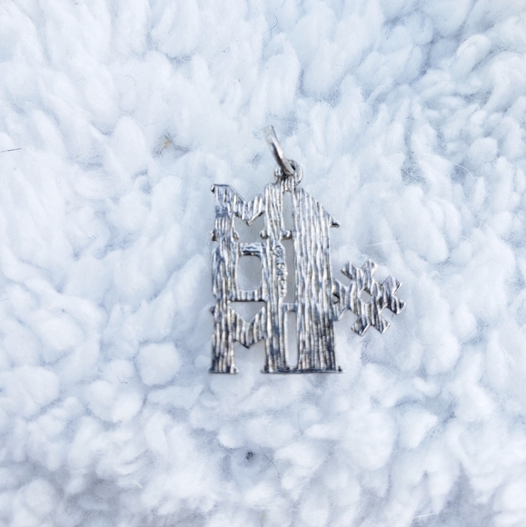 Vintage 1960's Sterling Silver #1 Mom Pendant - Picture 4 of 6